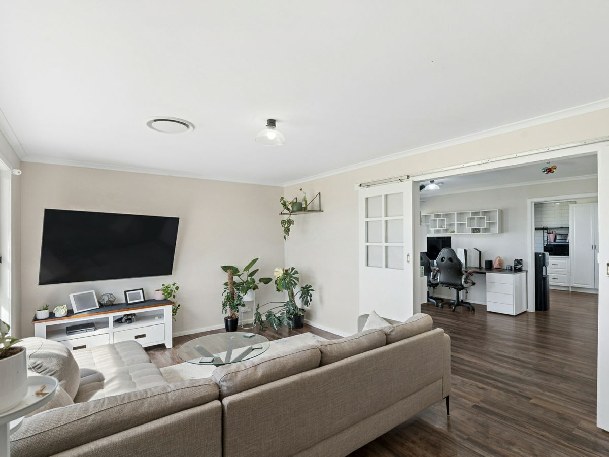 165 Red Hill Road, Narrandera - image 3
