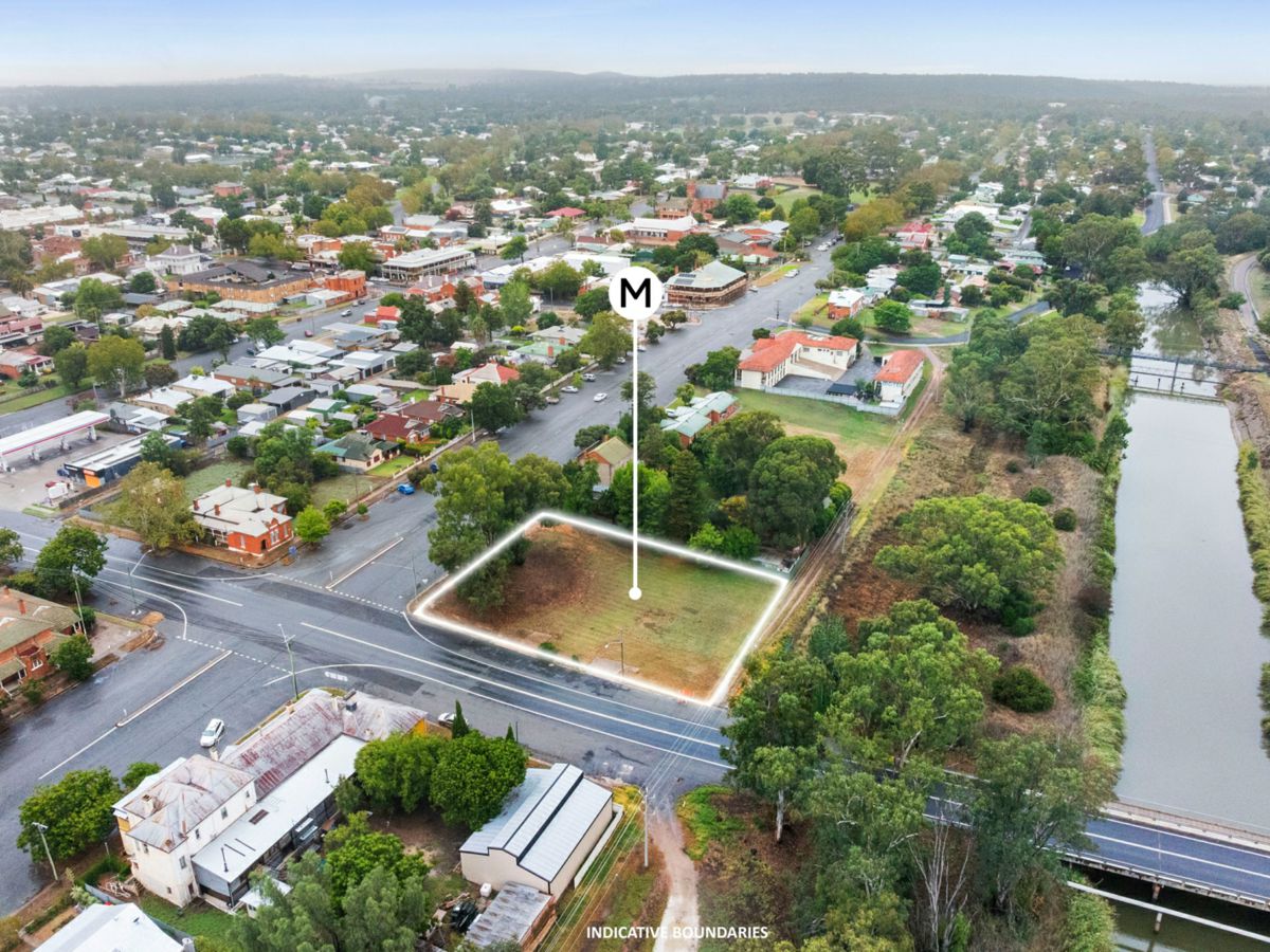 130-132 Larmer Street, Narrandera - image 1