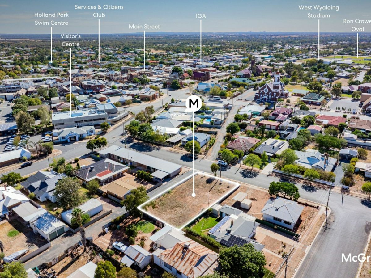8 Maitland Street, WEST WYALONG