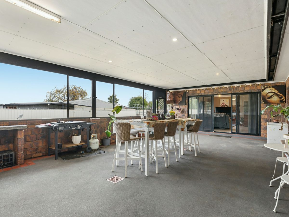 70 Cassin Street, Wyalong - image 3