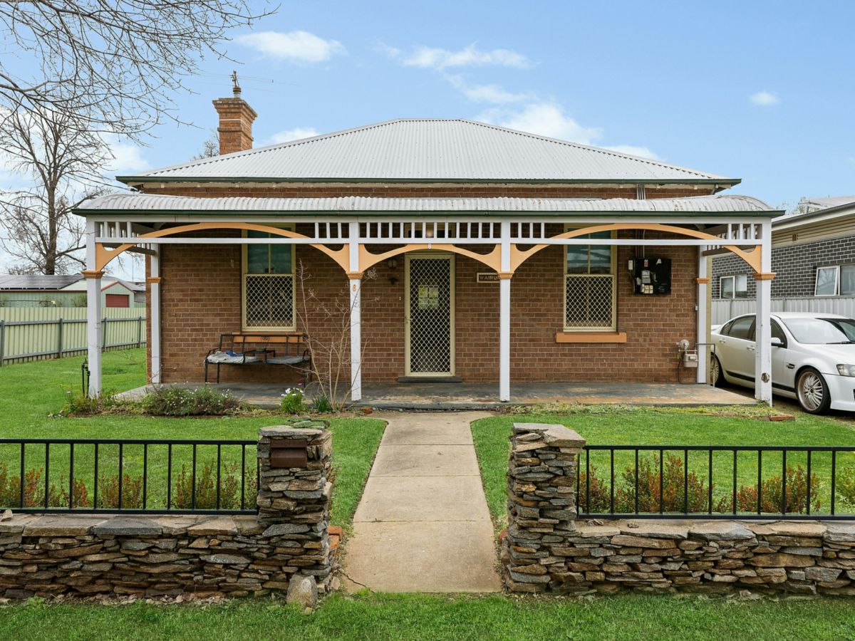 6 Justin Street, Cootamundra - image 1