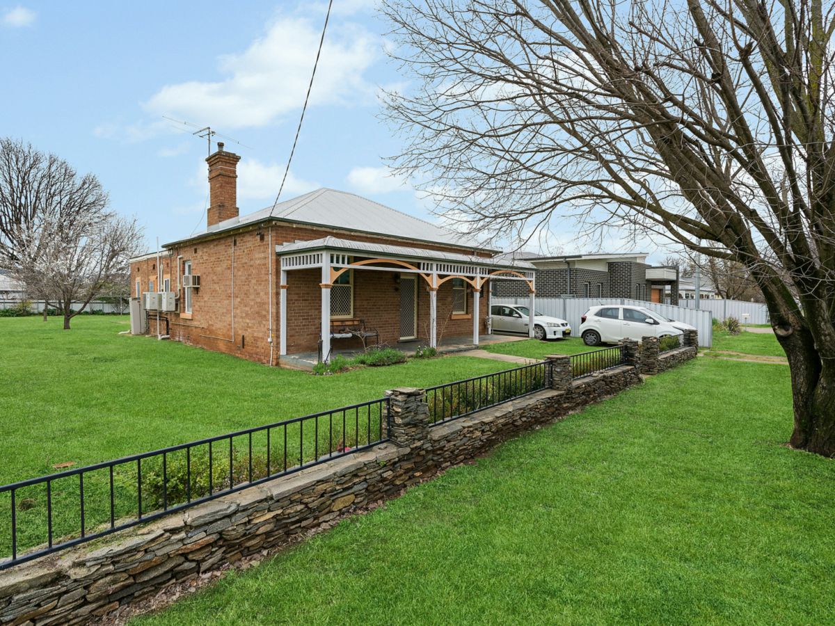 6 Justin Street, Cootamundra - image 3