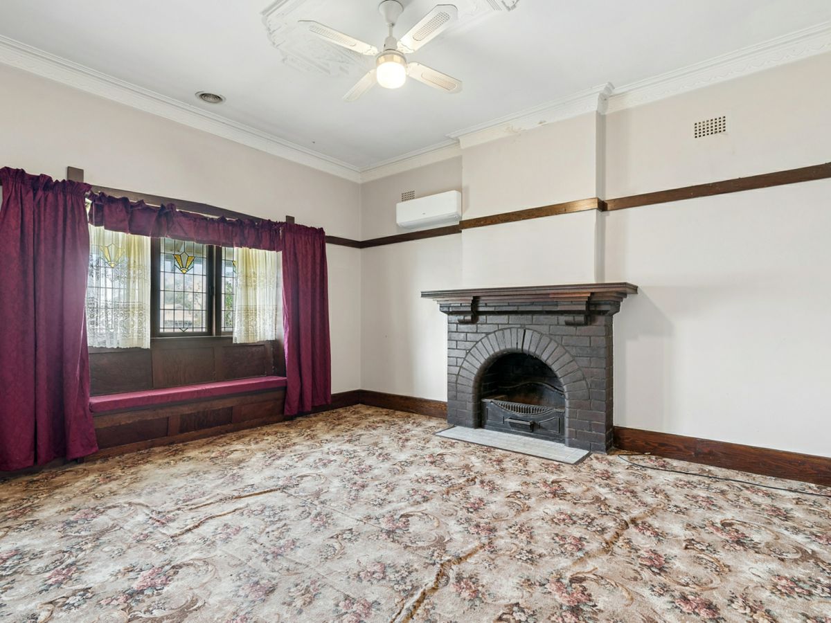151 Loftus Street, Temora - image 2