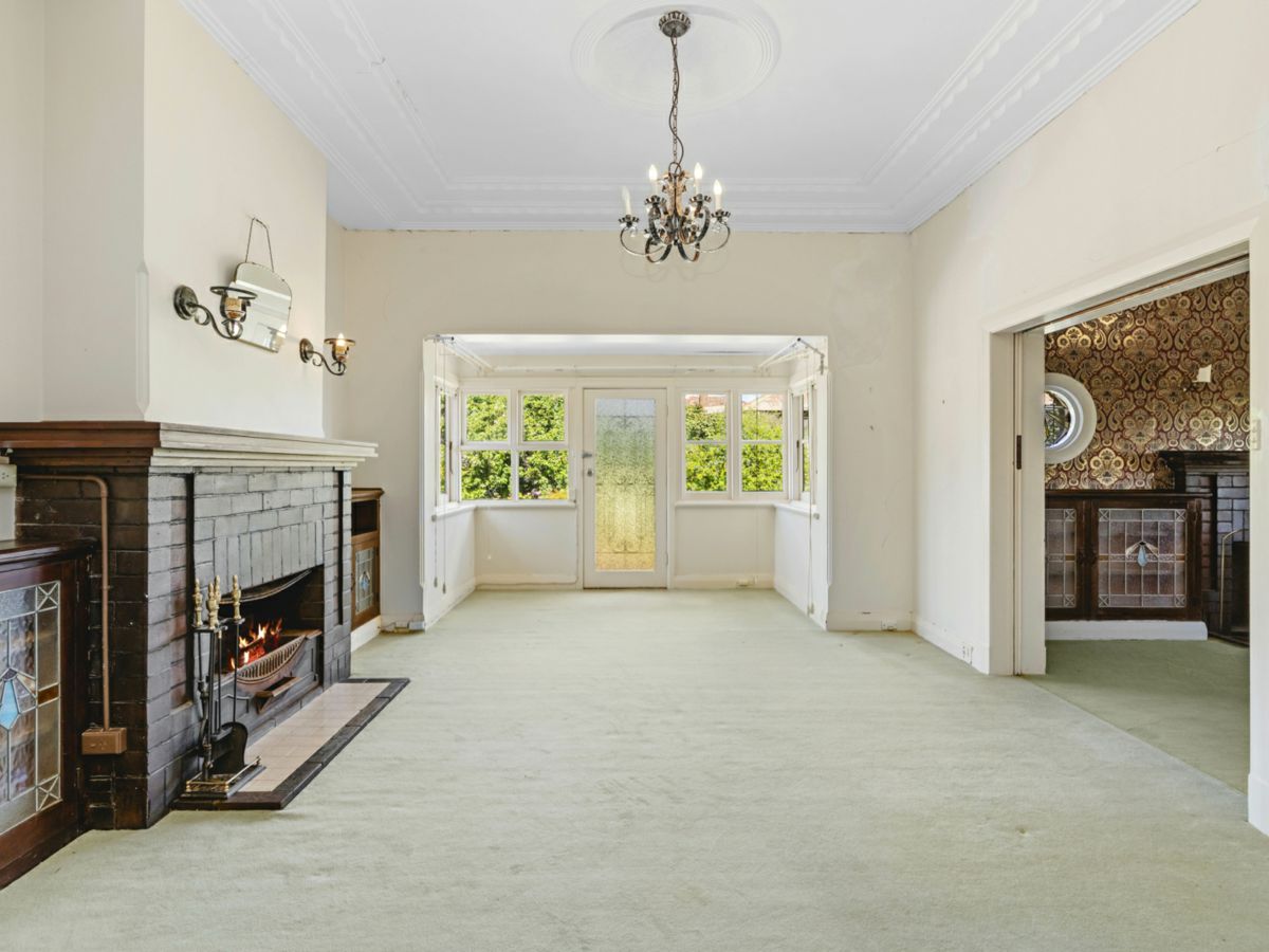 123 Asquith Street, Temora - image 2