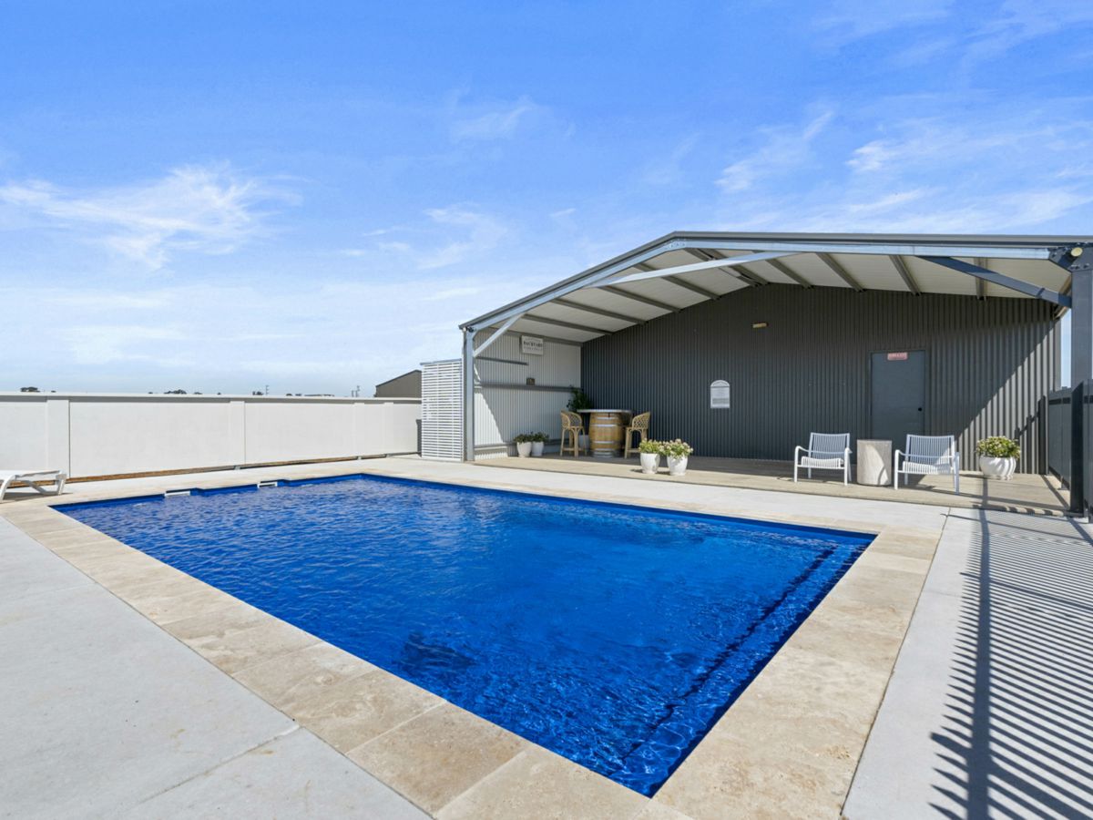 12 Evatt Street, Temora - image 2