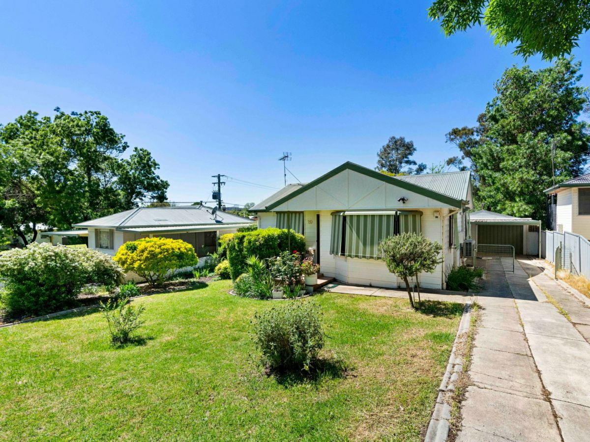 20 John Street, Cootamundra - image 1