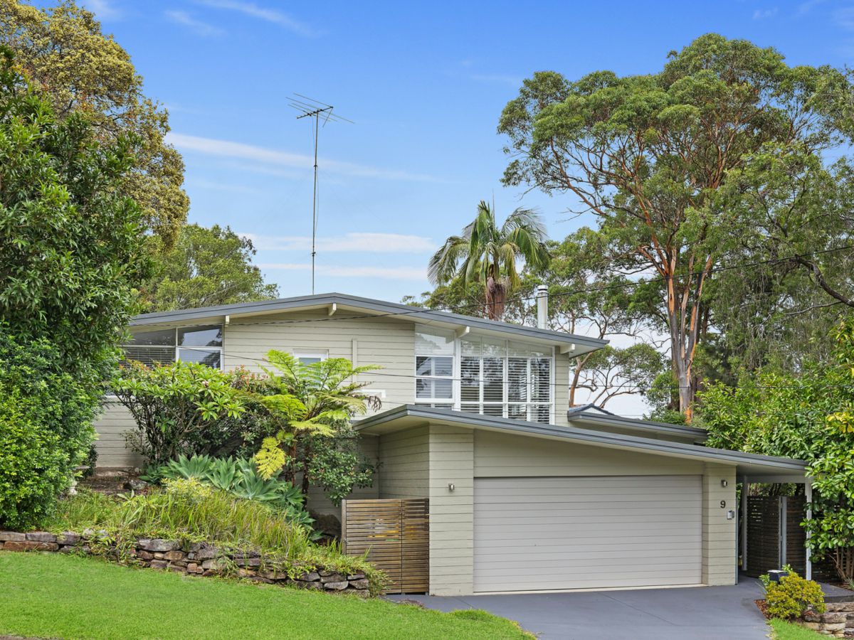 9 Meluca Crescent, Hornsby Heights - image 1