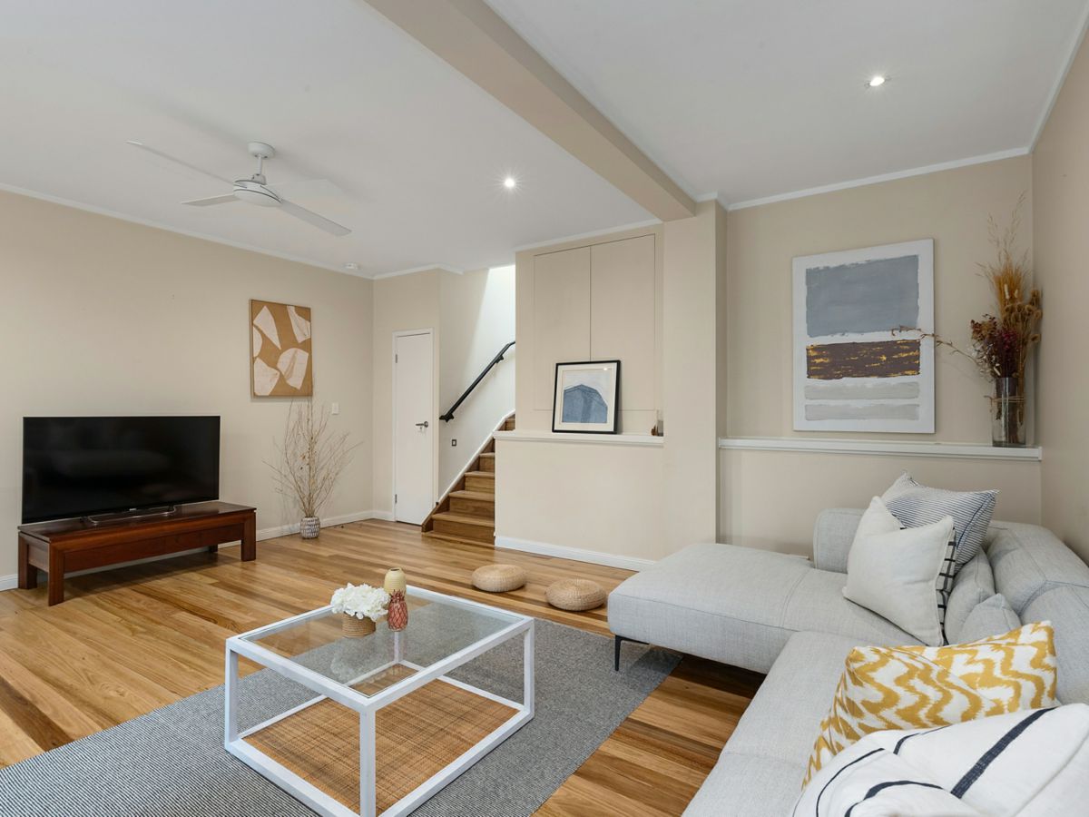 9 Meluca Crescent, Hornsby Heights - image 3