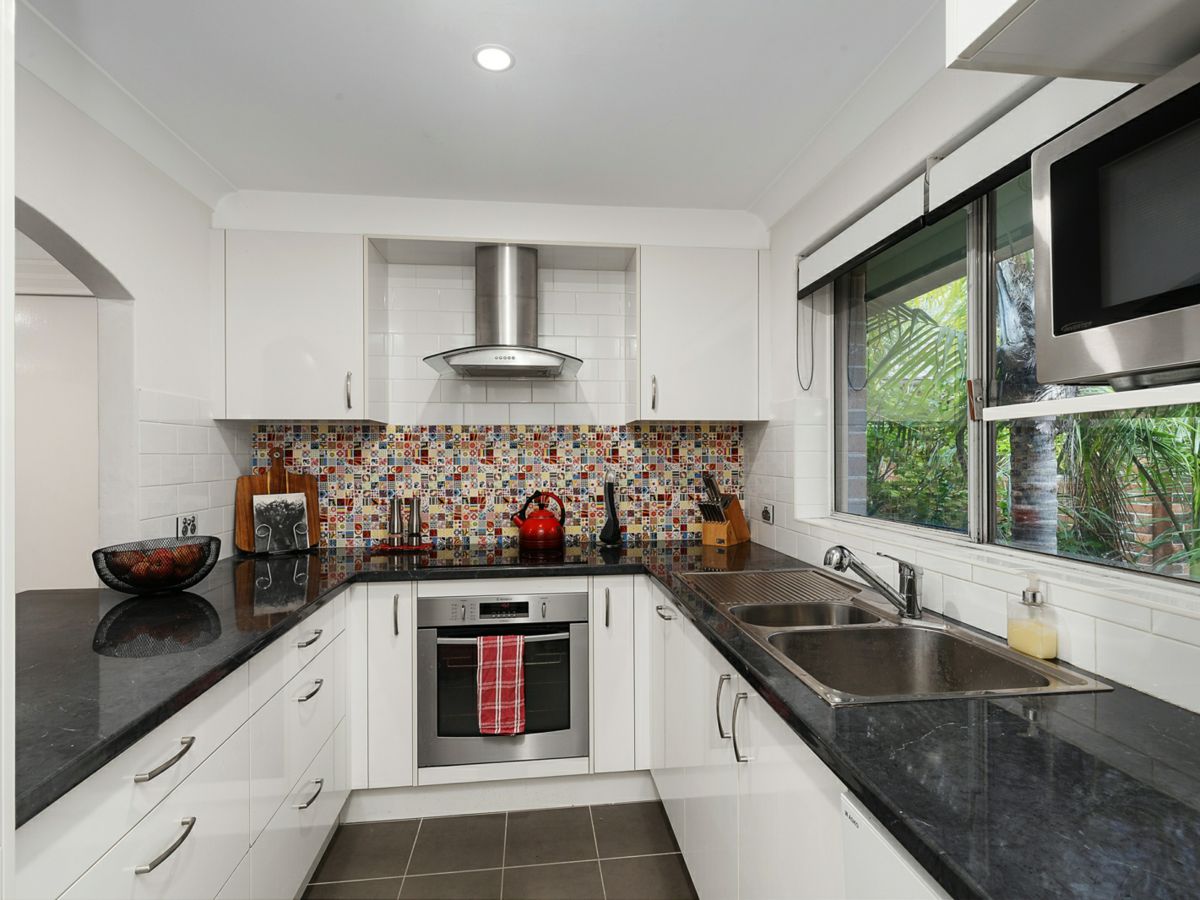 9/4 Muriel Street, Hornsby - image 2