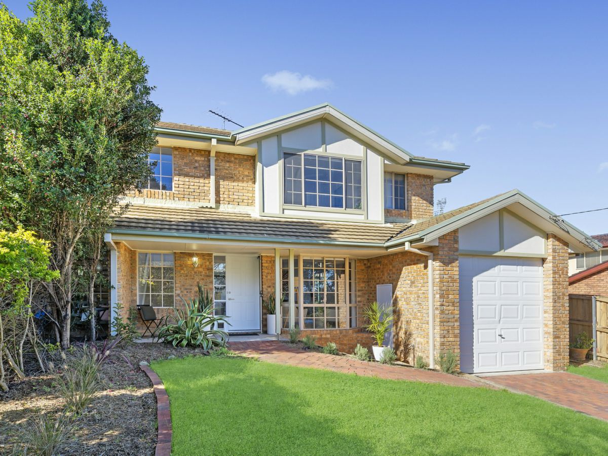 19A Grey Gum Road, Mount Colah - image 1