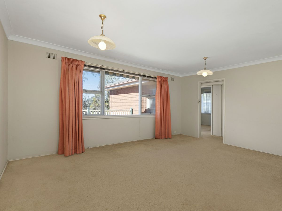 15 Kooringal Avenue, Thornleigh - image 2