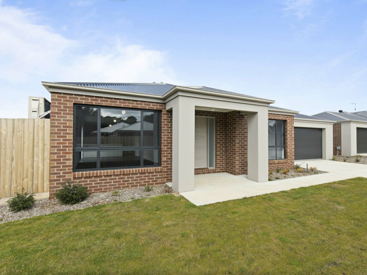 3/395 Old Melbourne Road, Ballan - image 1