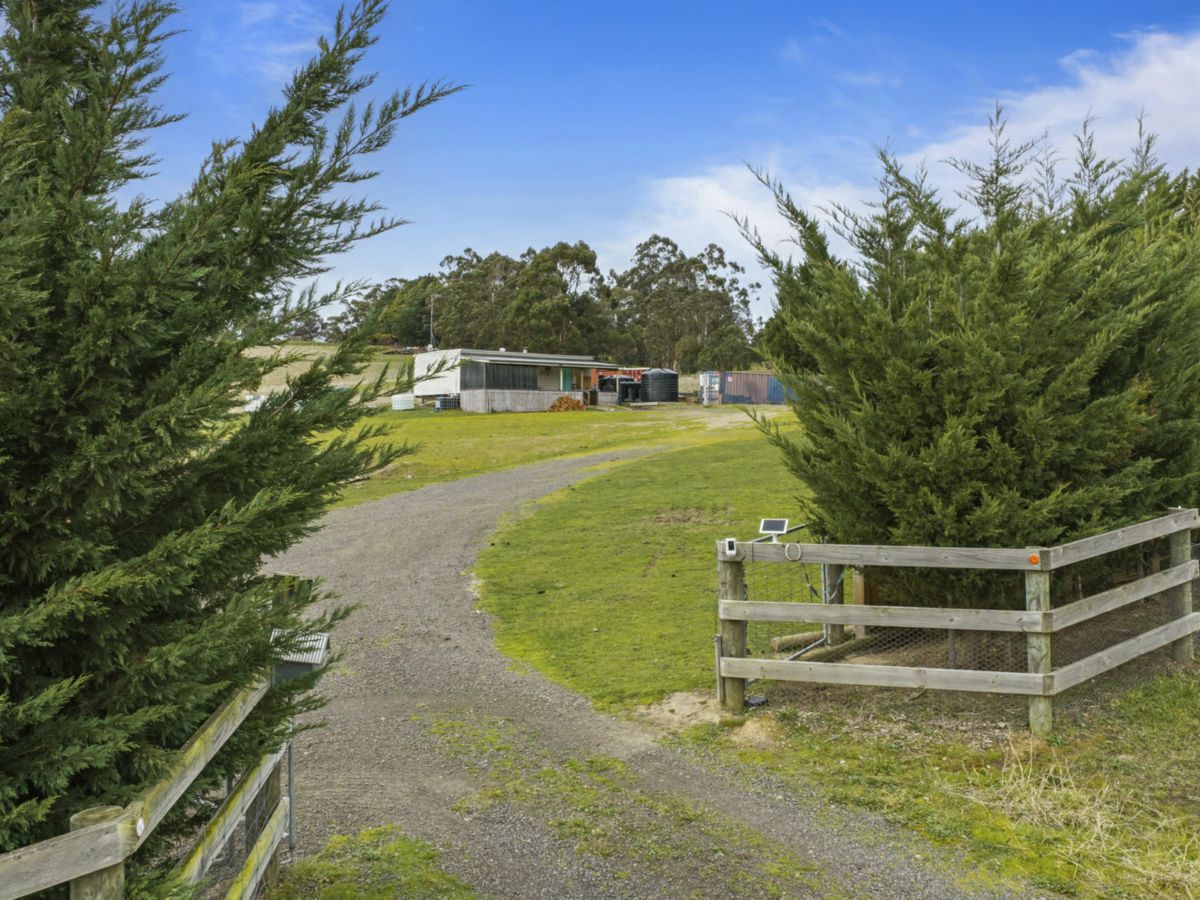 131 Greendale-Myrniong Road, Greendale - image 2