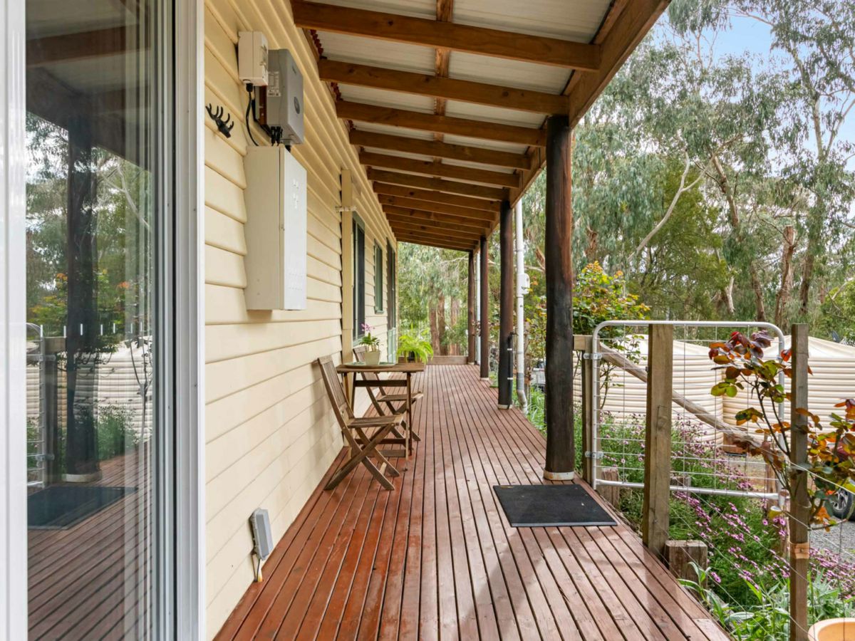 23 Cowans Drive, Dales Creek - image 2