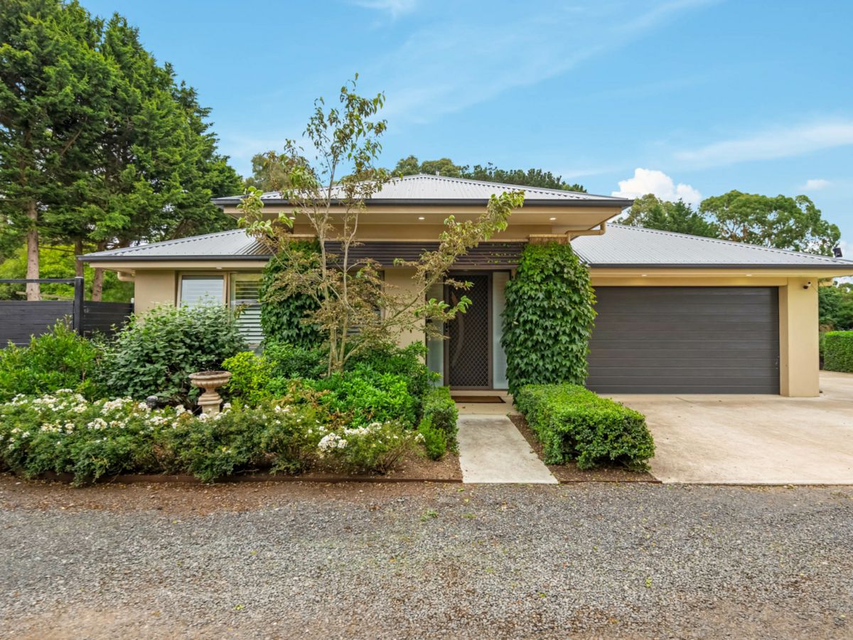 8A Flack Street, Ballan - image 1