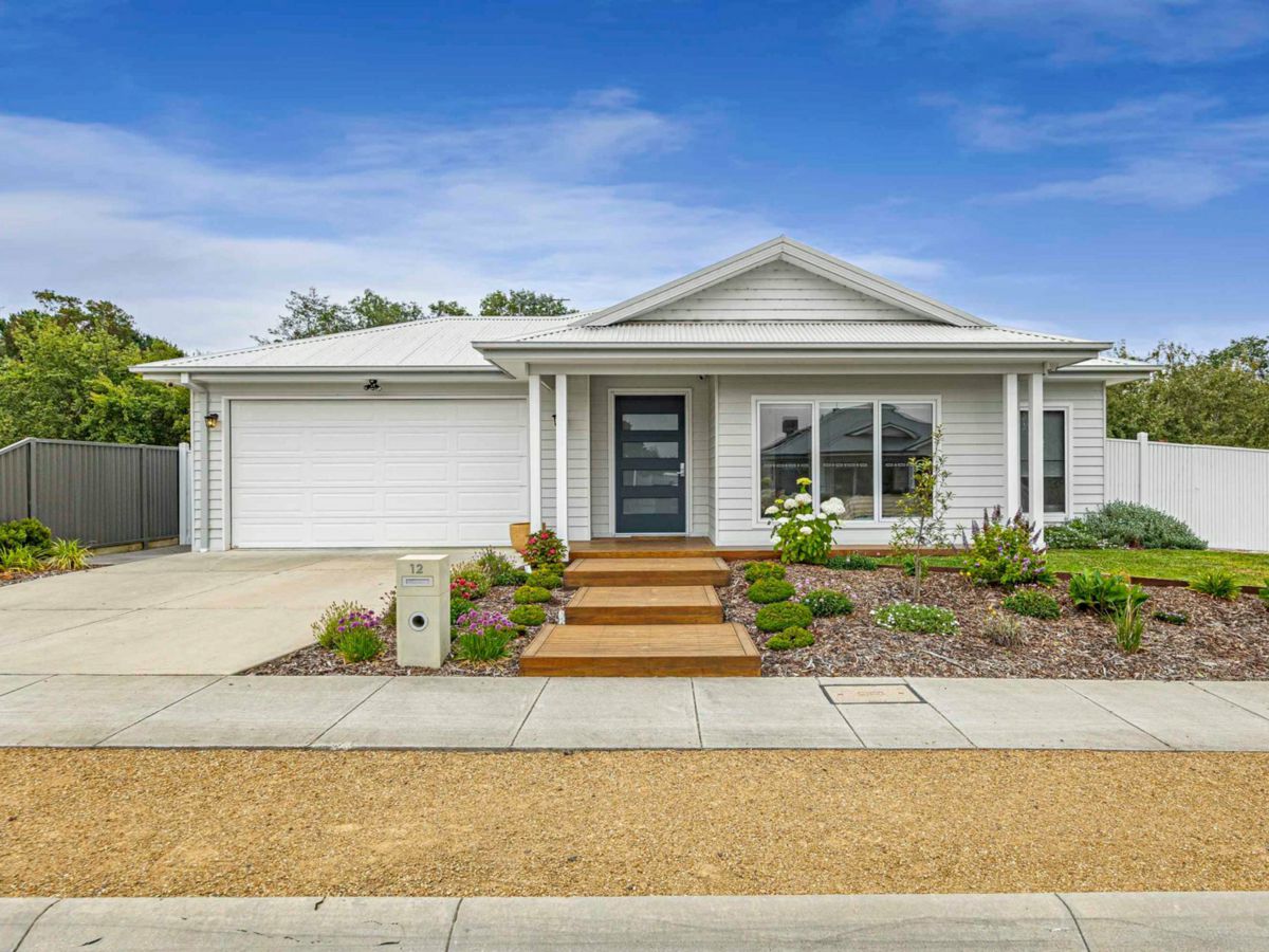 12 Alexander Drive, Ballan - image 1