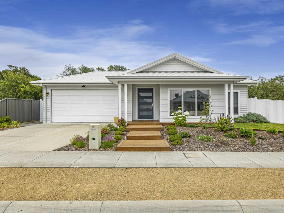 12 Alexander Drive, Ballan - image 1