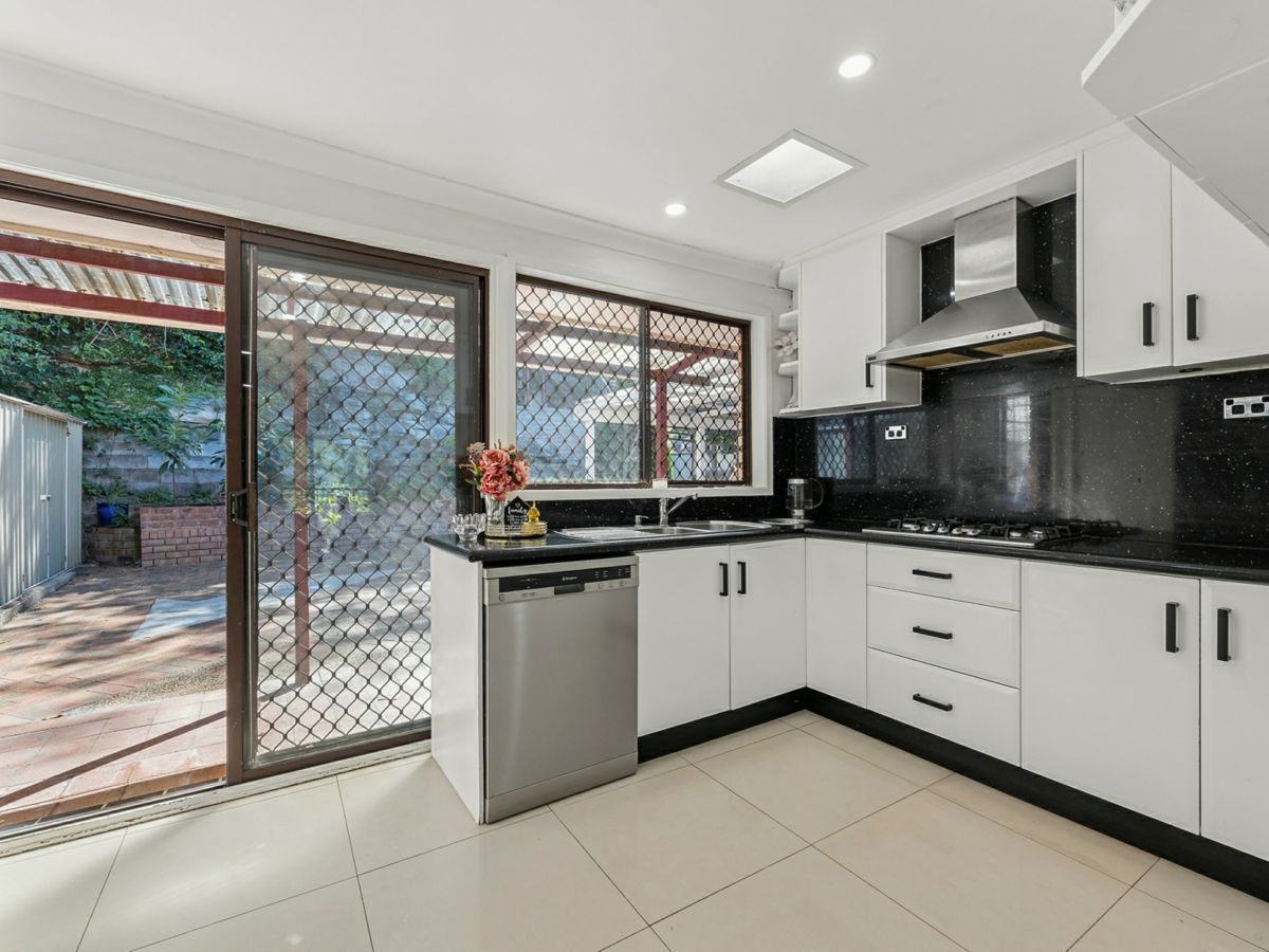49 Dobell Road, Engadine - image 2