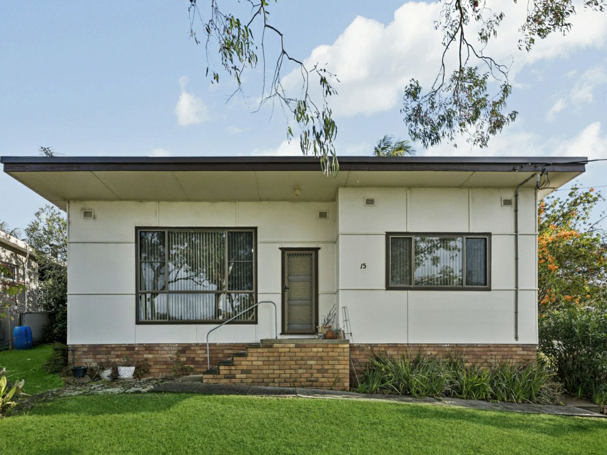 15 Bridgeview Road, Yarrawarrah - image 3