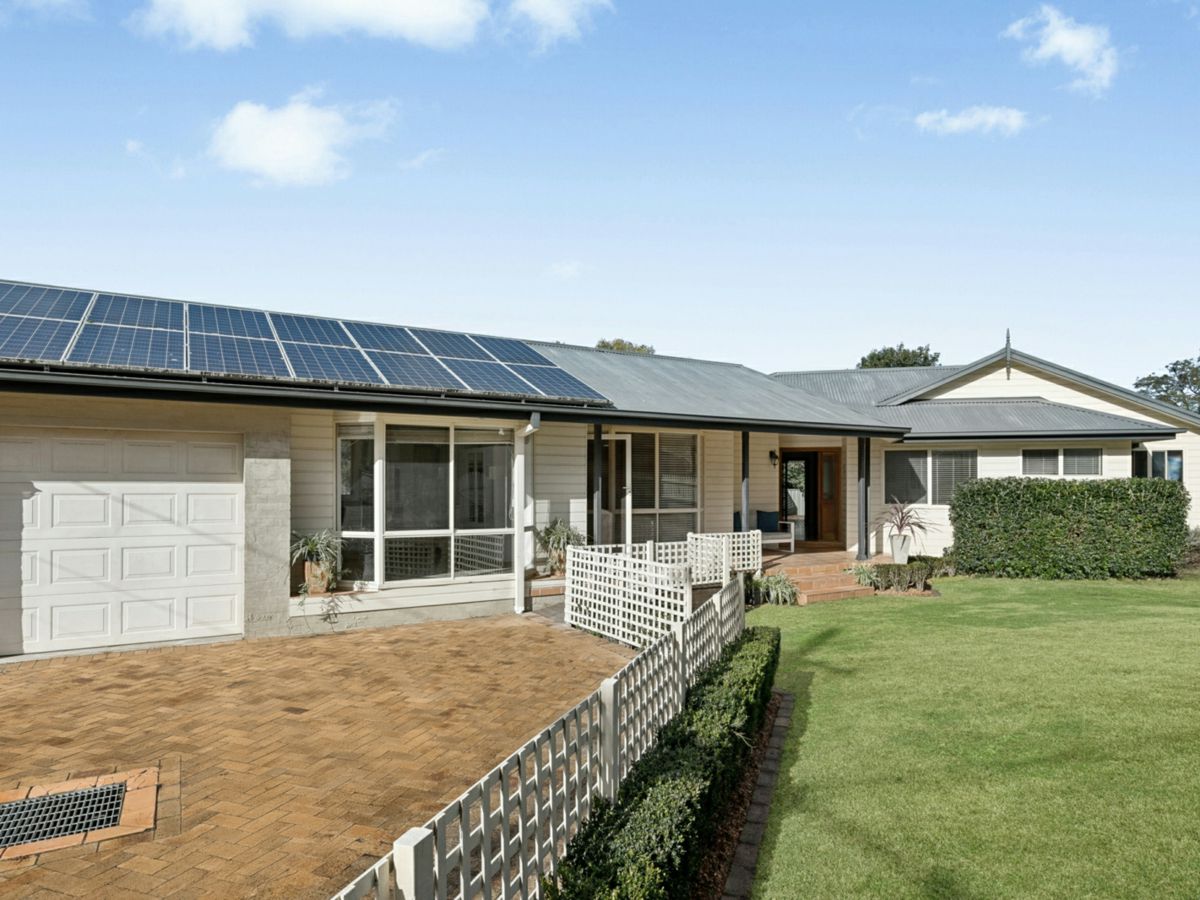 4 Nelson Street, Engadine - image 1