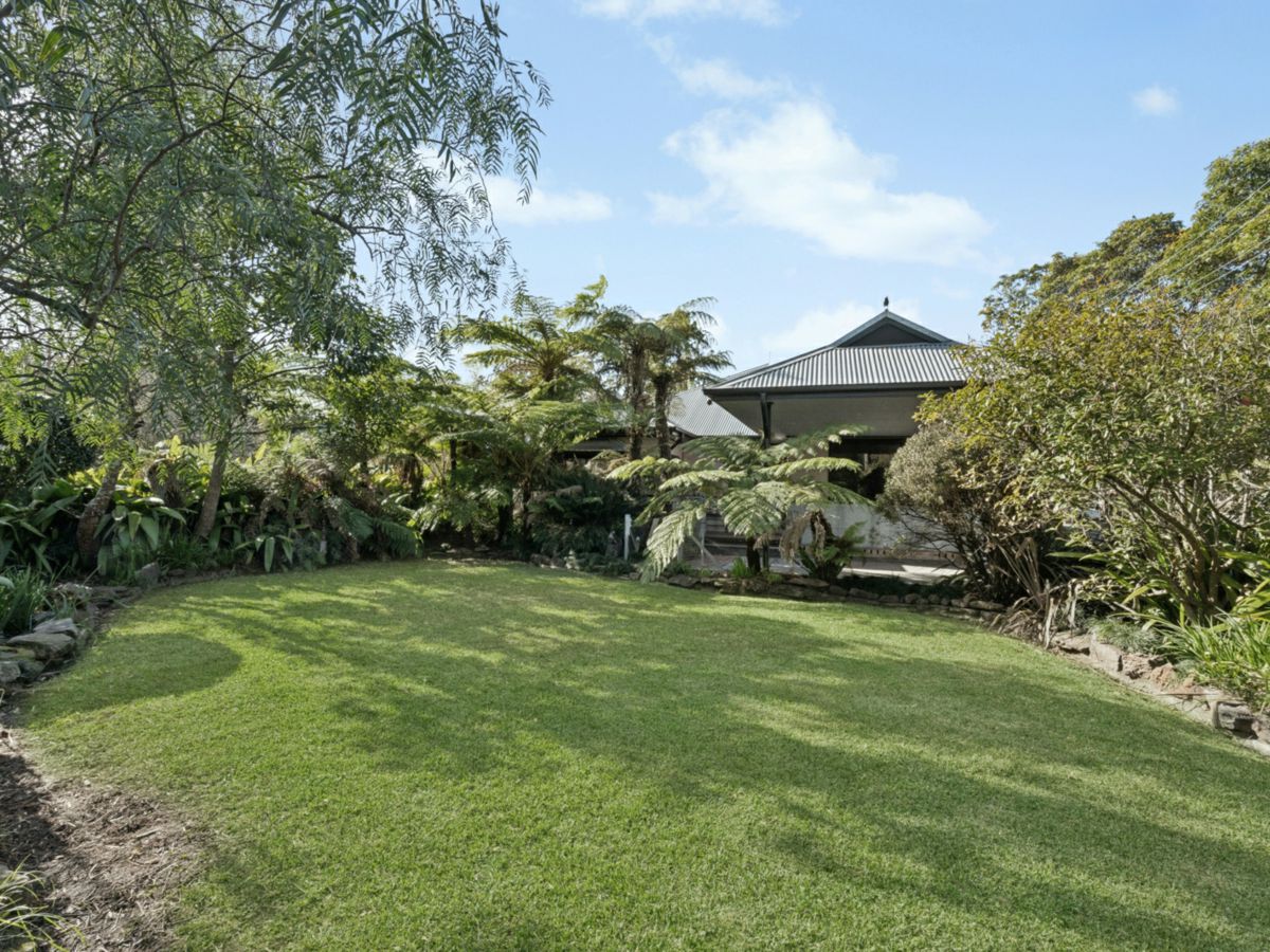 118 Wilson Parade, Heathcote - image 1