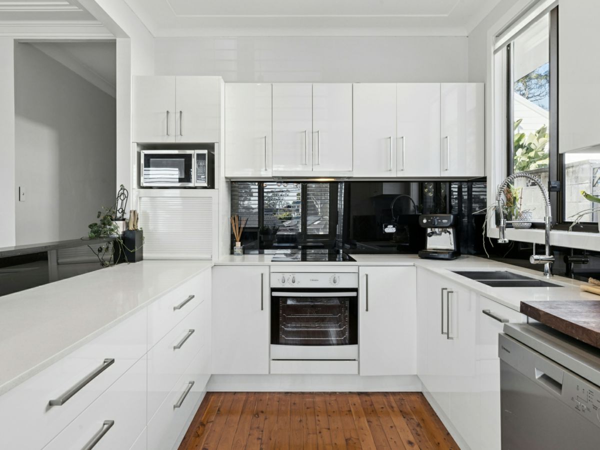 74 Wollybutt Road, Engadine - image 2