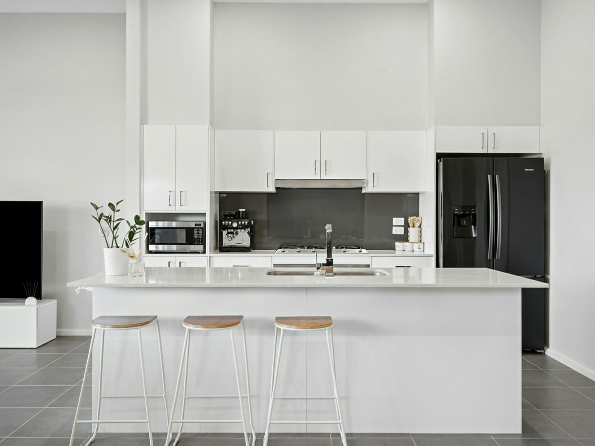 1187B Old Princes Highway, Engadine - image 2