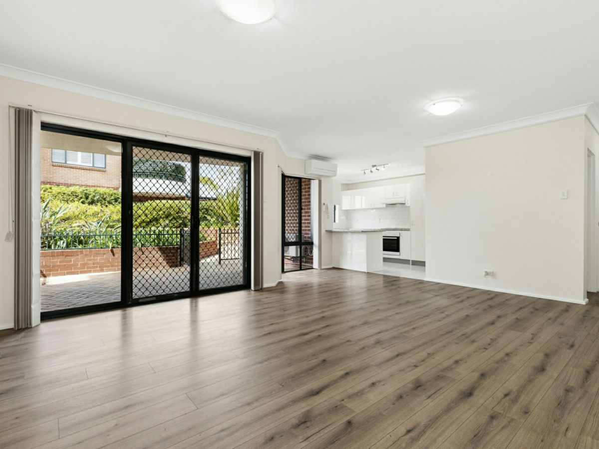 12/10 Toms Lane, Engadine - image 1