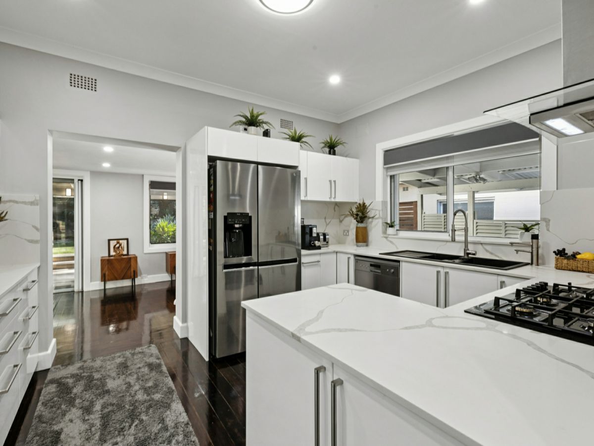 697 Princes Highway, Blakehurst - image 2