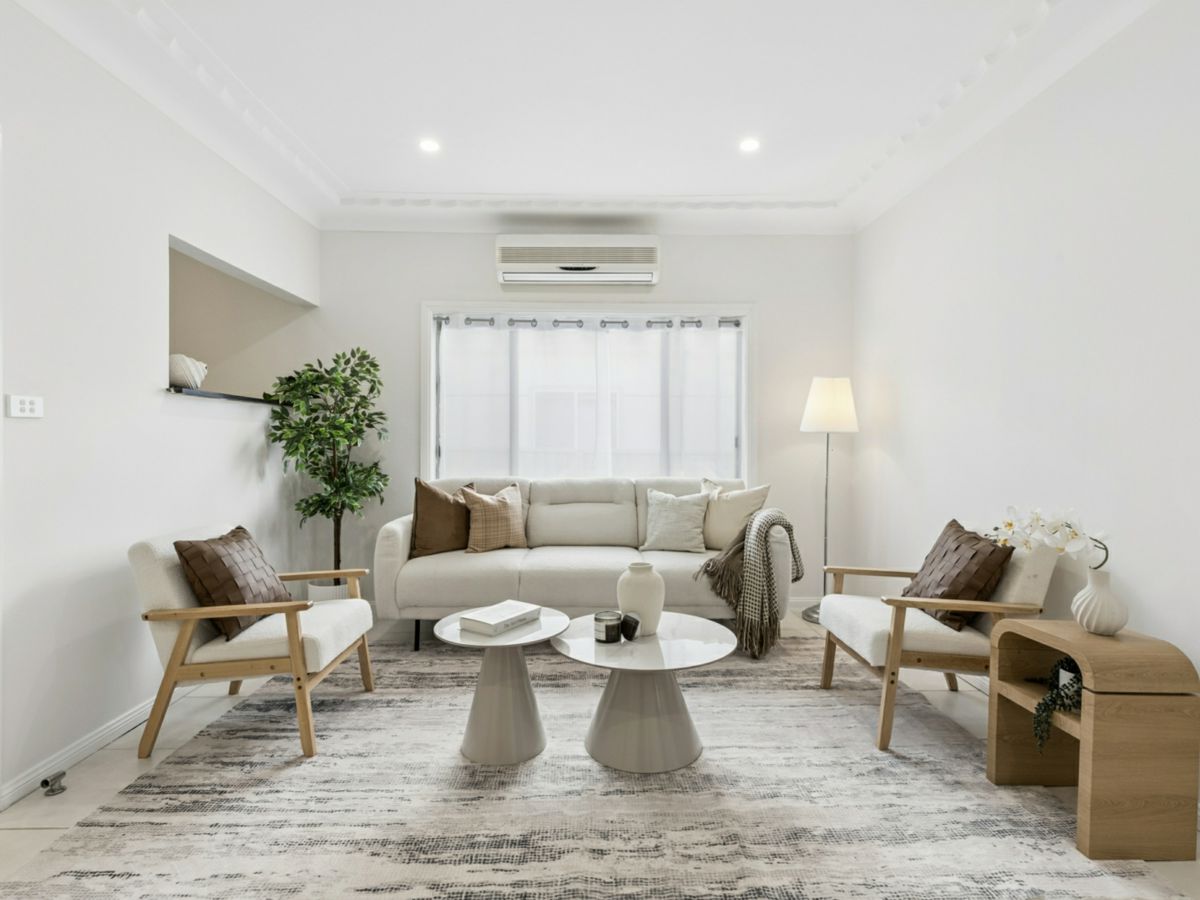 180 Gloucester Road, Hurstville - image 2