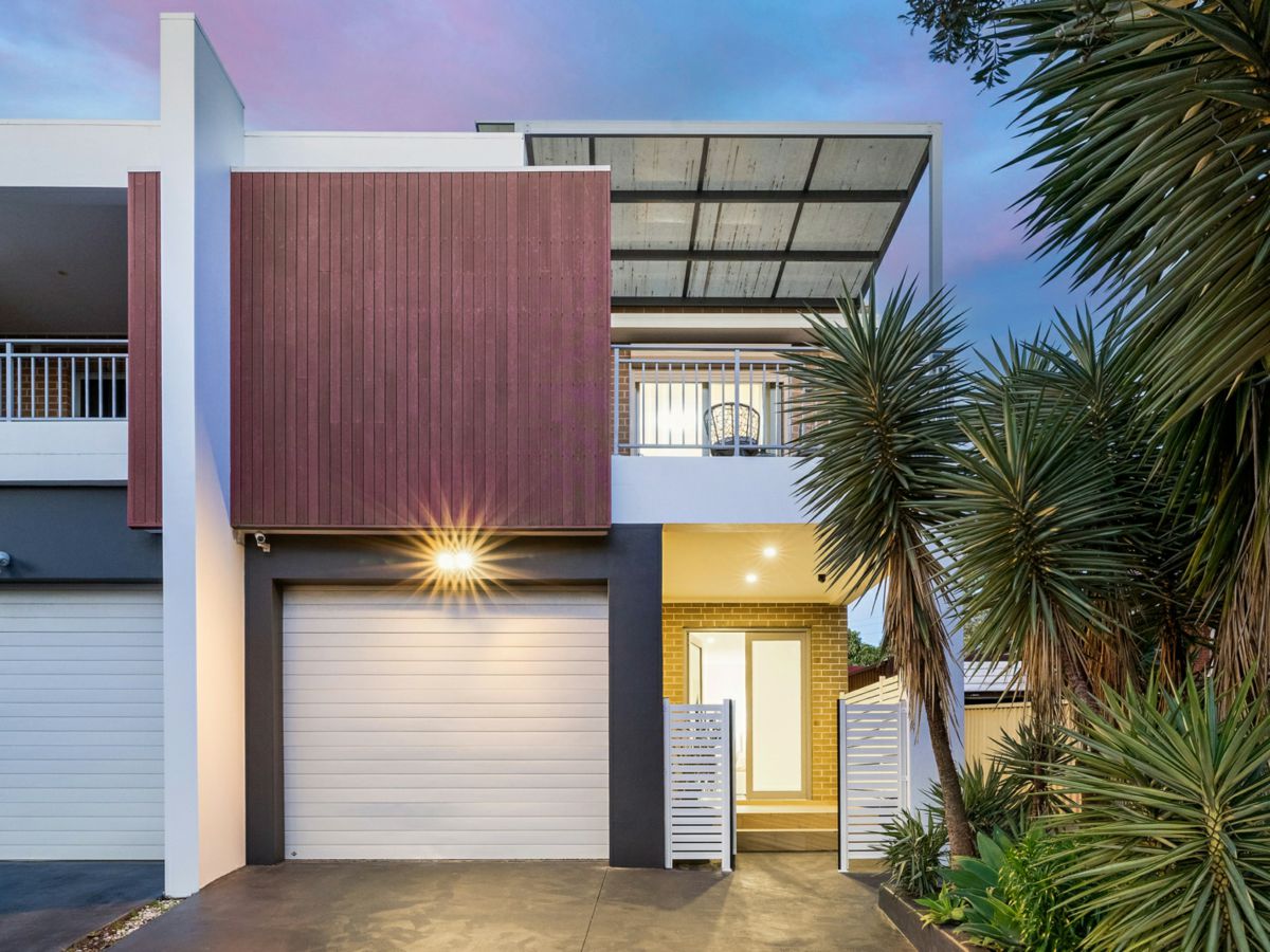 4 Monaro Avenue, Kingsgrove - image 1