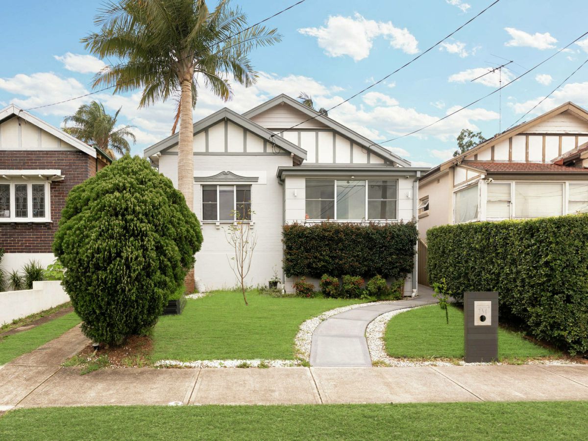 234 Carrington Avenue, Hurstville - image 1