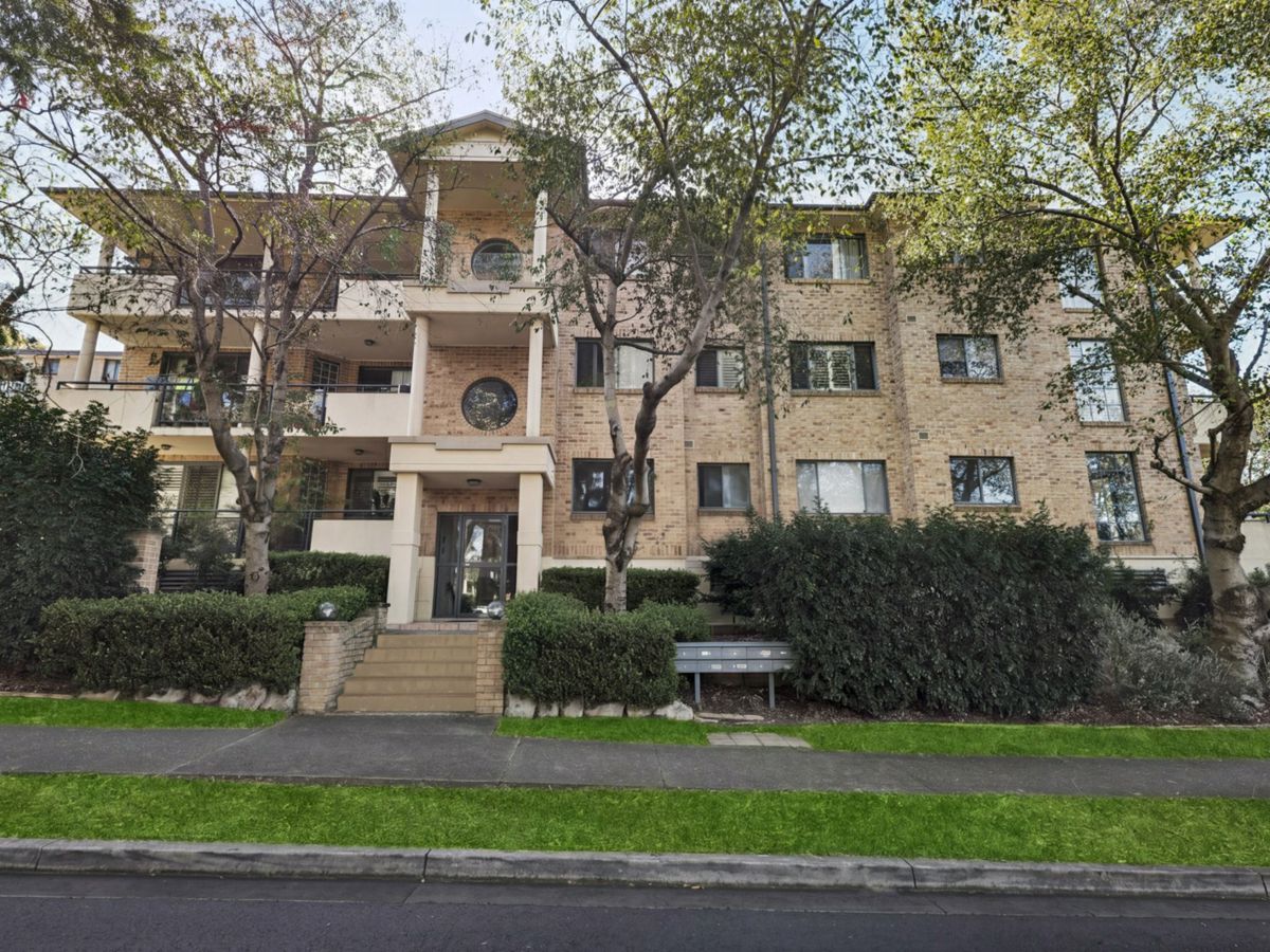 7/11 Andover Street, Carlton - image 1