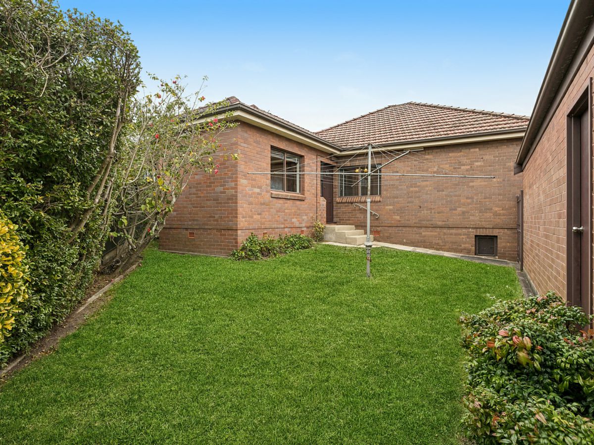 4 Marina Street, Kingsgrove - image 2