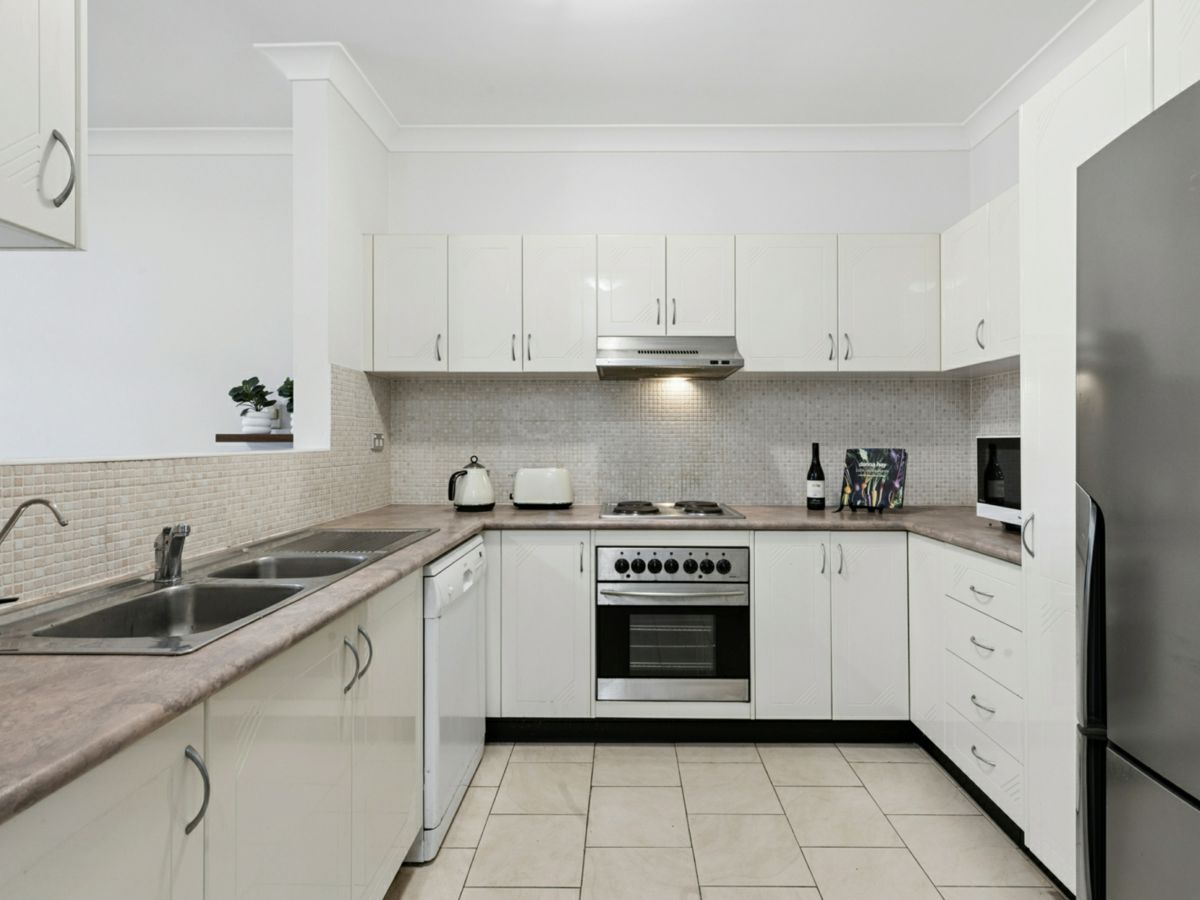 5/14 Melvin Street, Beverly Hills - image 2