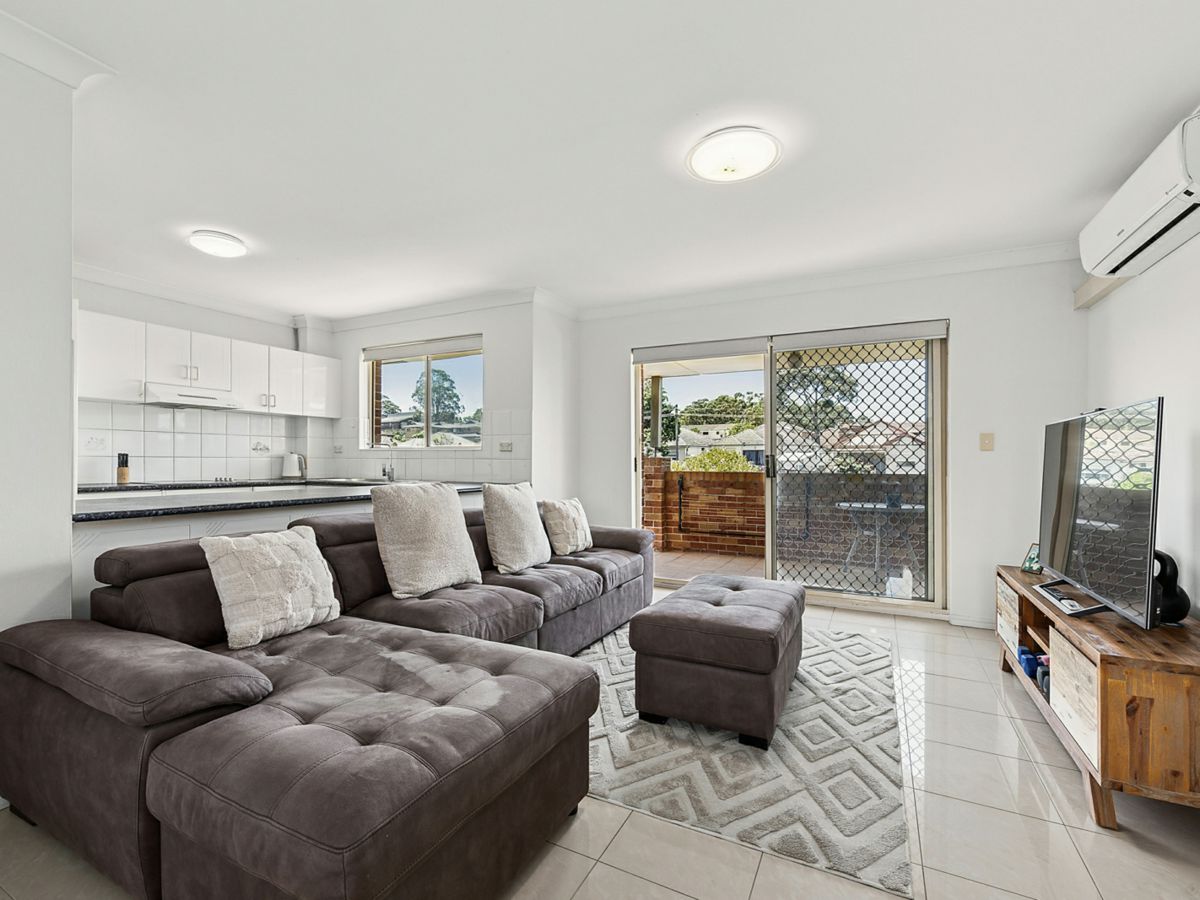 5/274 Stacey Street, Bankstown - image 1