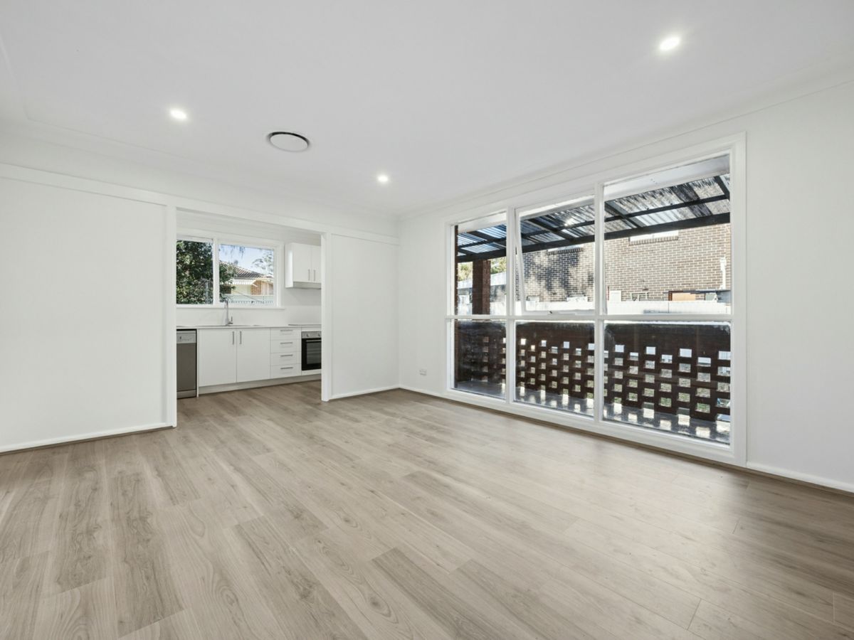 6A Forrest Road, East Hills - image 3