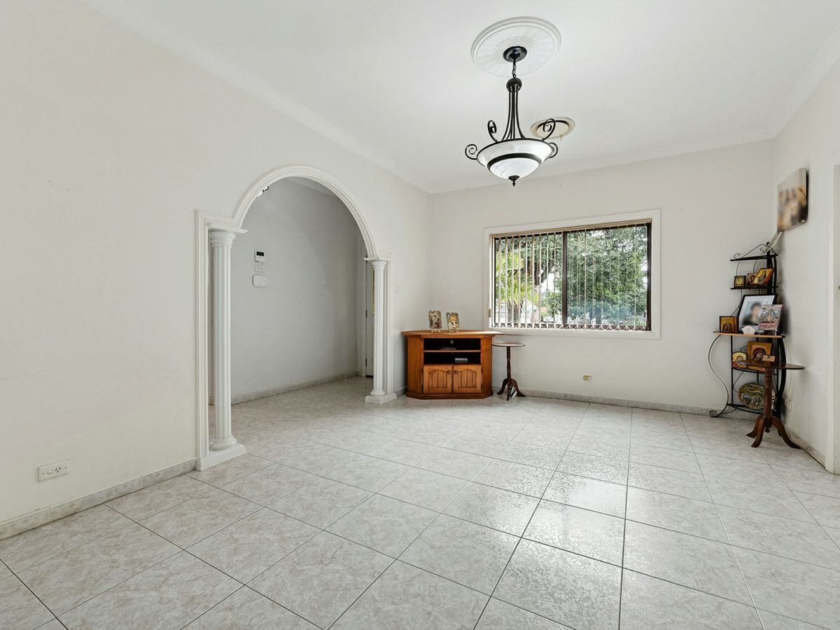 146 Northam Avenue, Bankstown - image 3