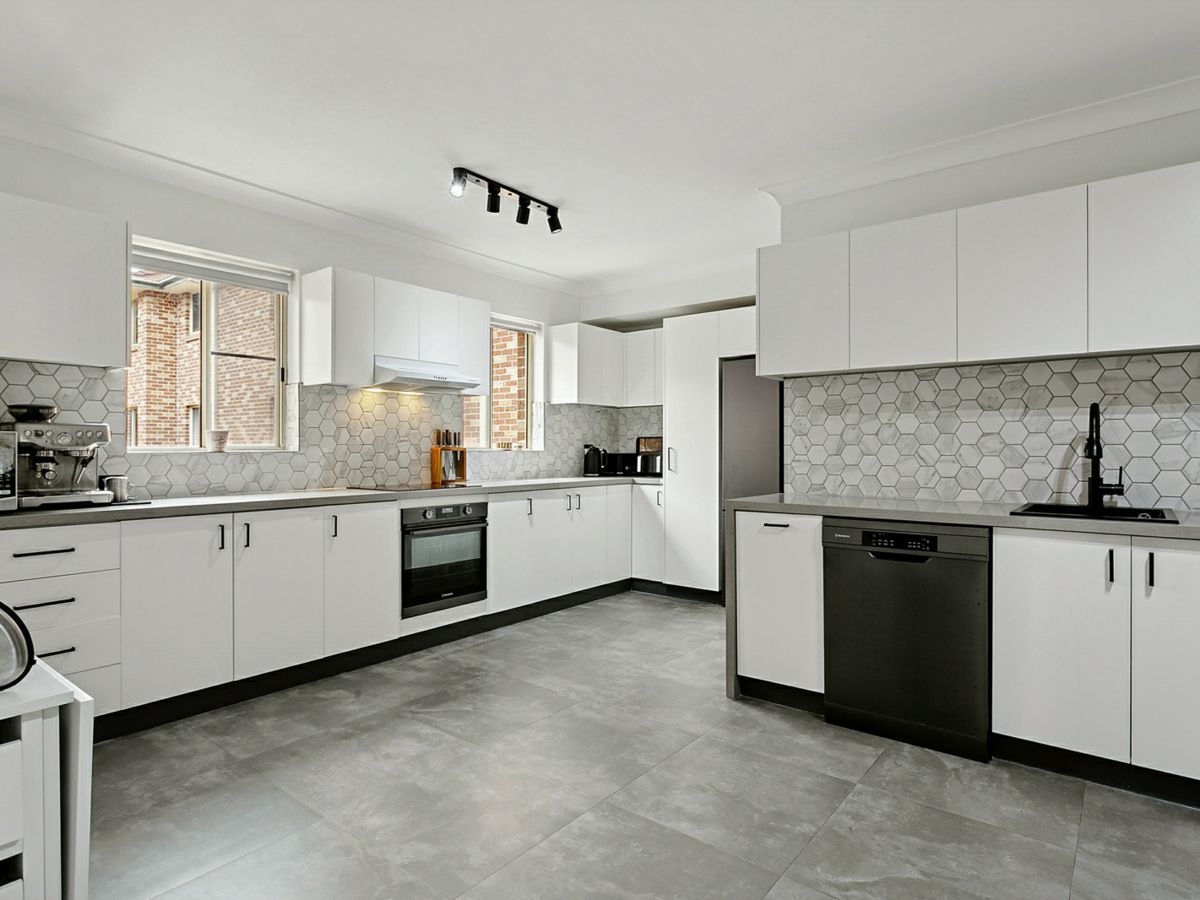 20/274 Stacey Street, Bankstown - image 2