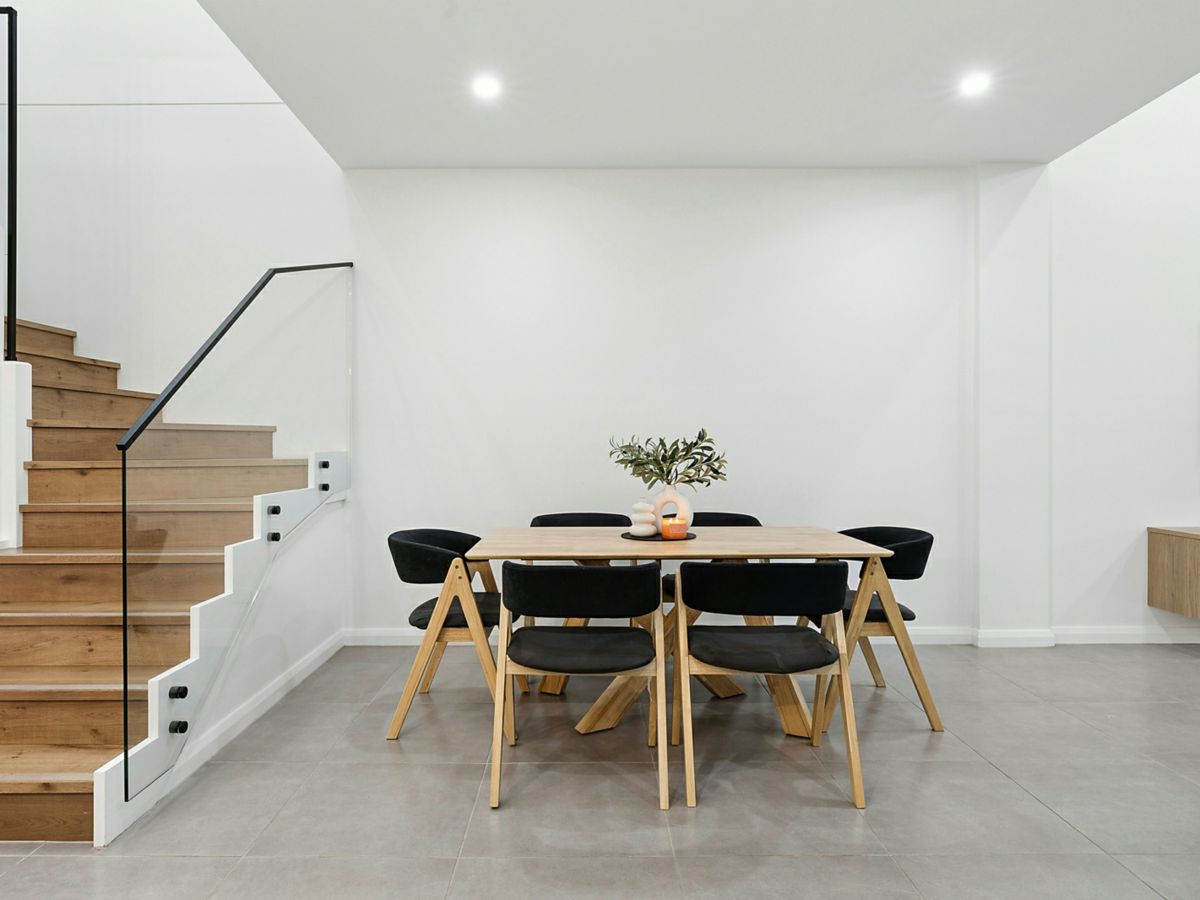28 Seidel Avenue, Picnic Point - image 3