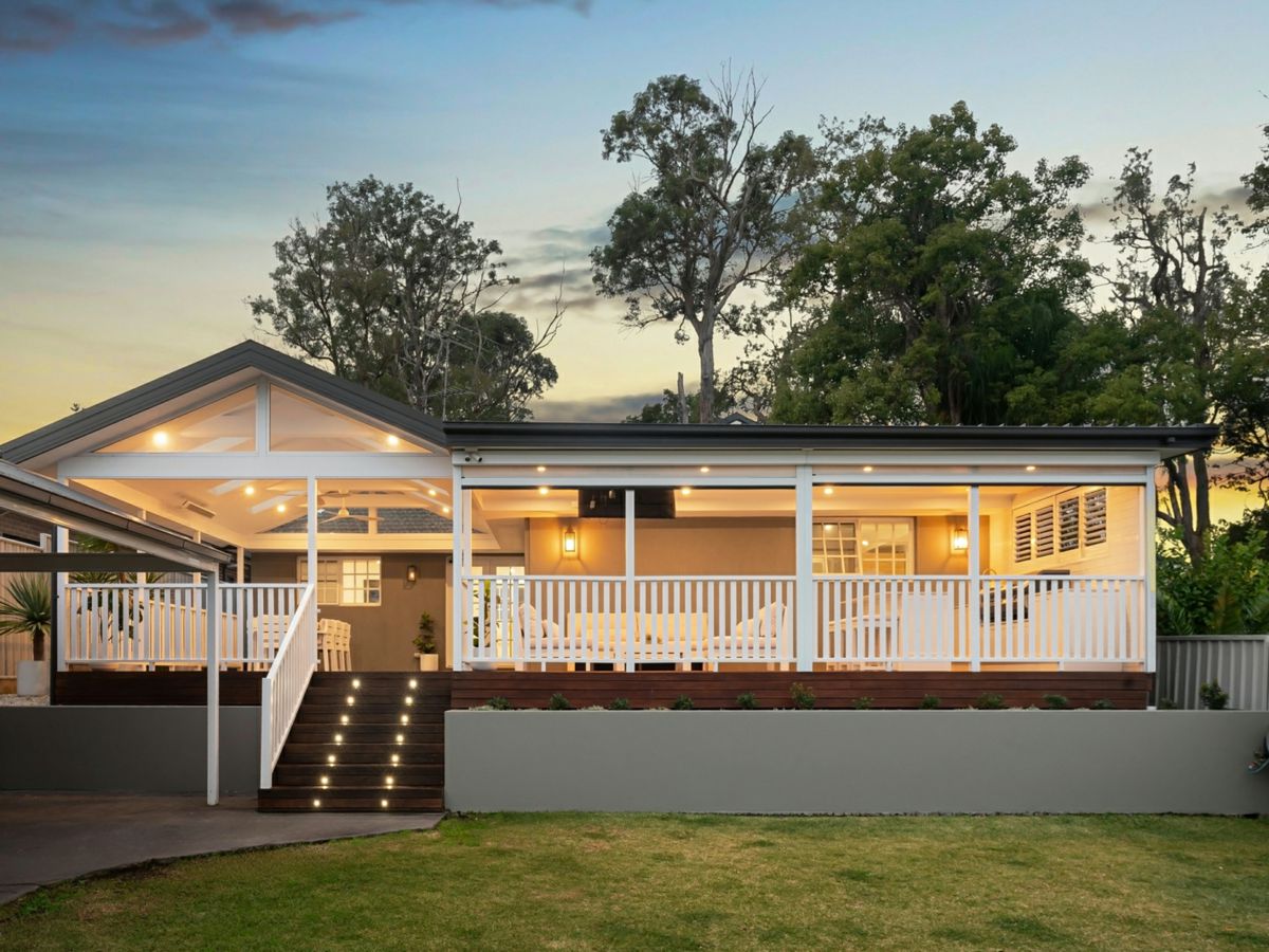 2/7 Centaur Street, Padstow - image 1