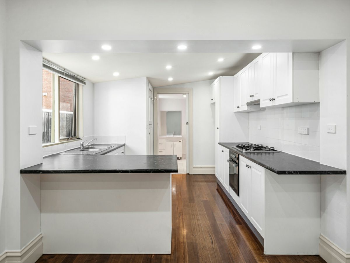 366 Dorcas Street, South Melbourne - image 2