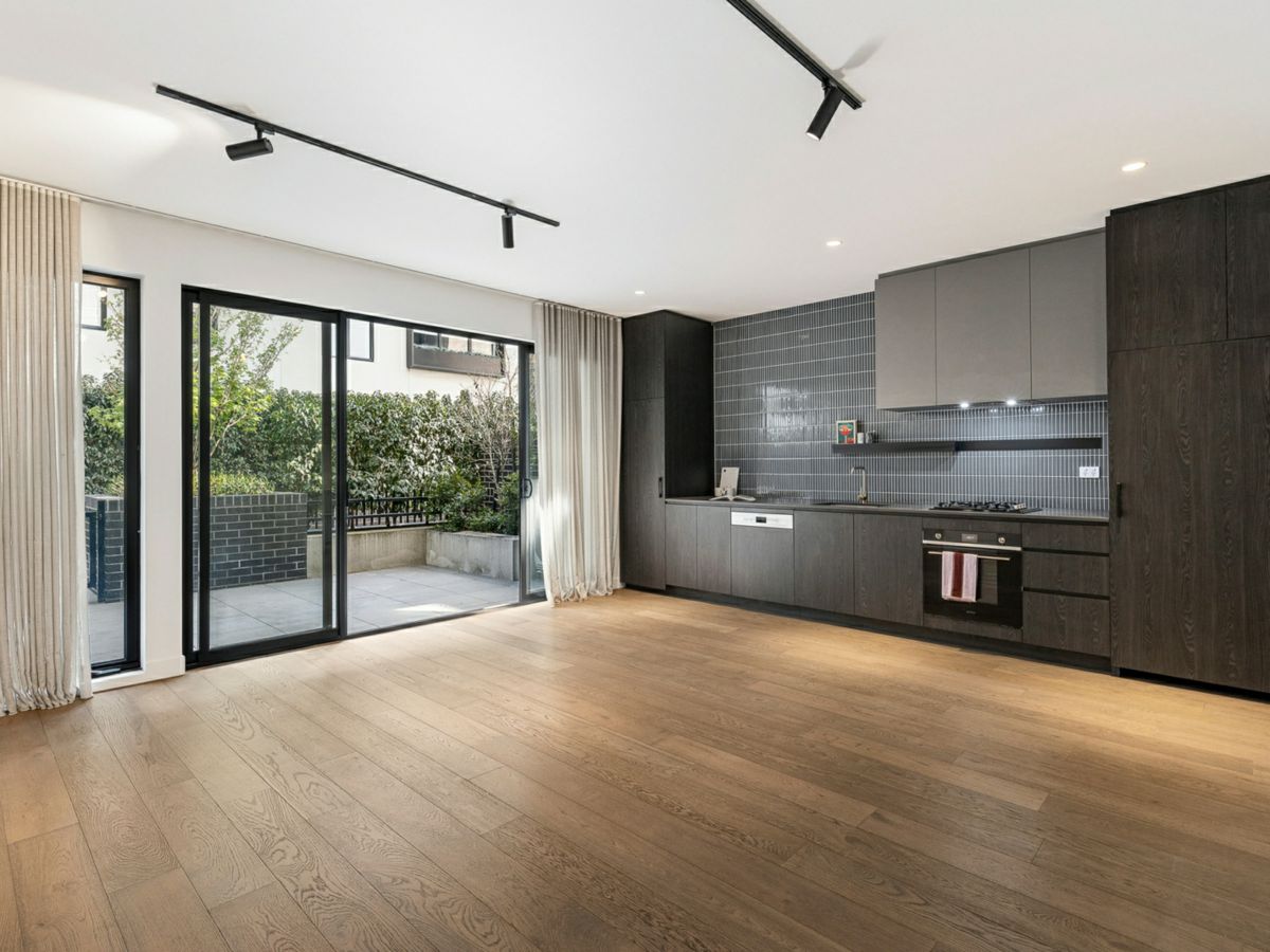 111/10 Mills Boulevard, Alphington - image 2