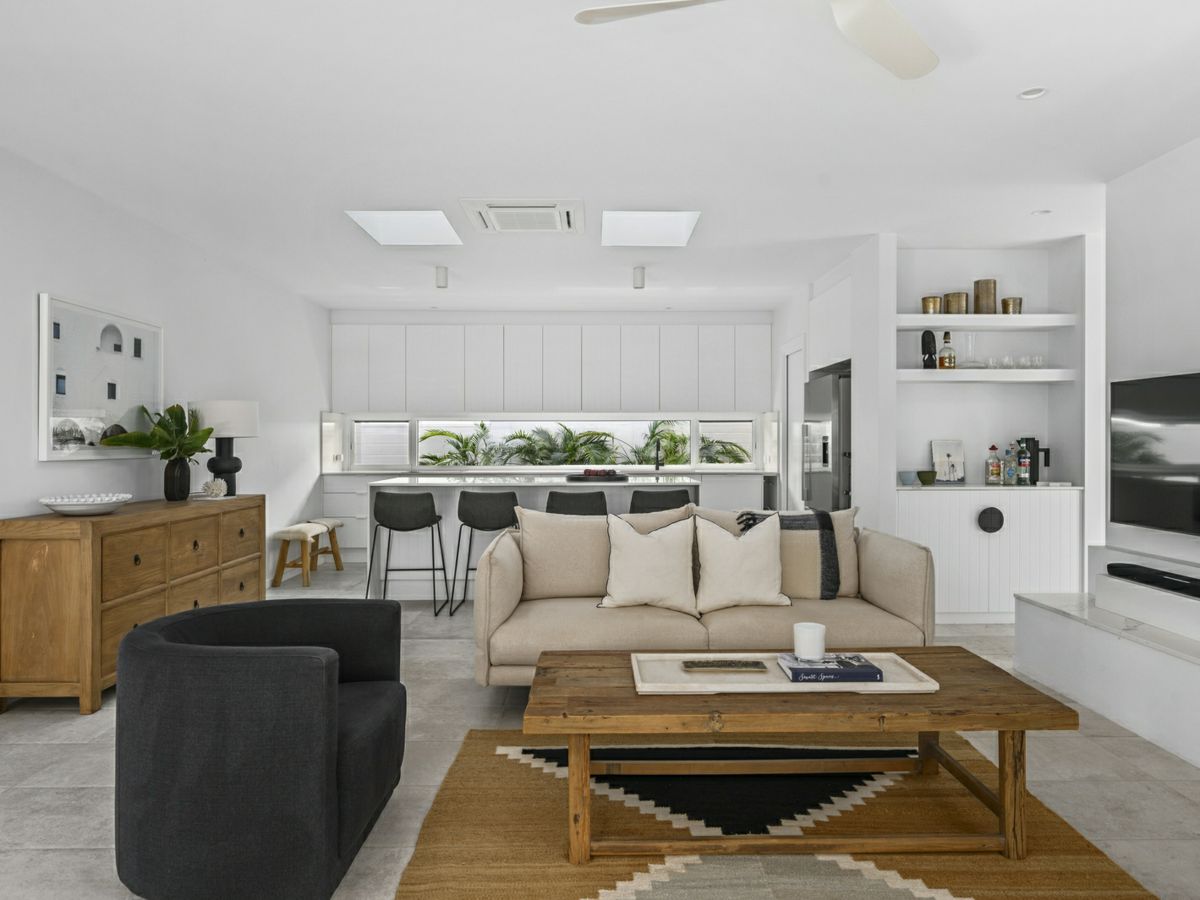 3 Oceanfront Drive, Sapphire Beach - image 1