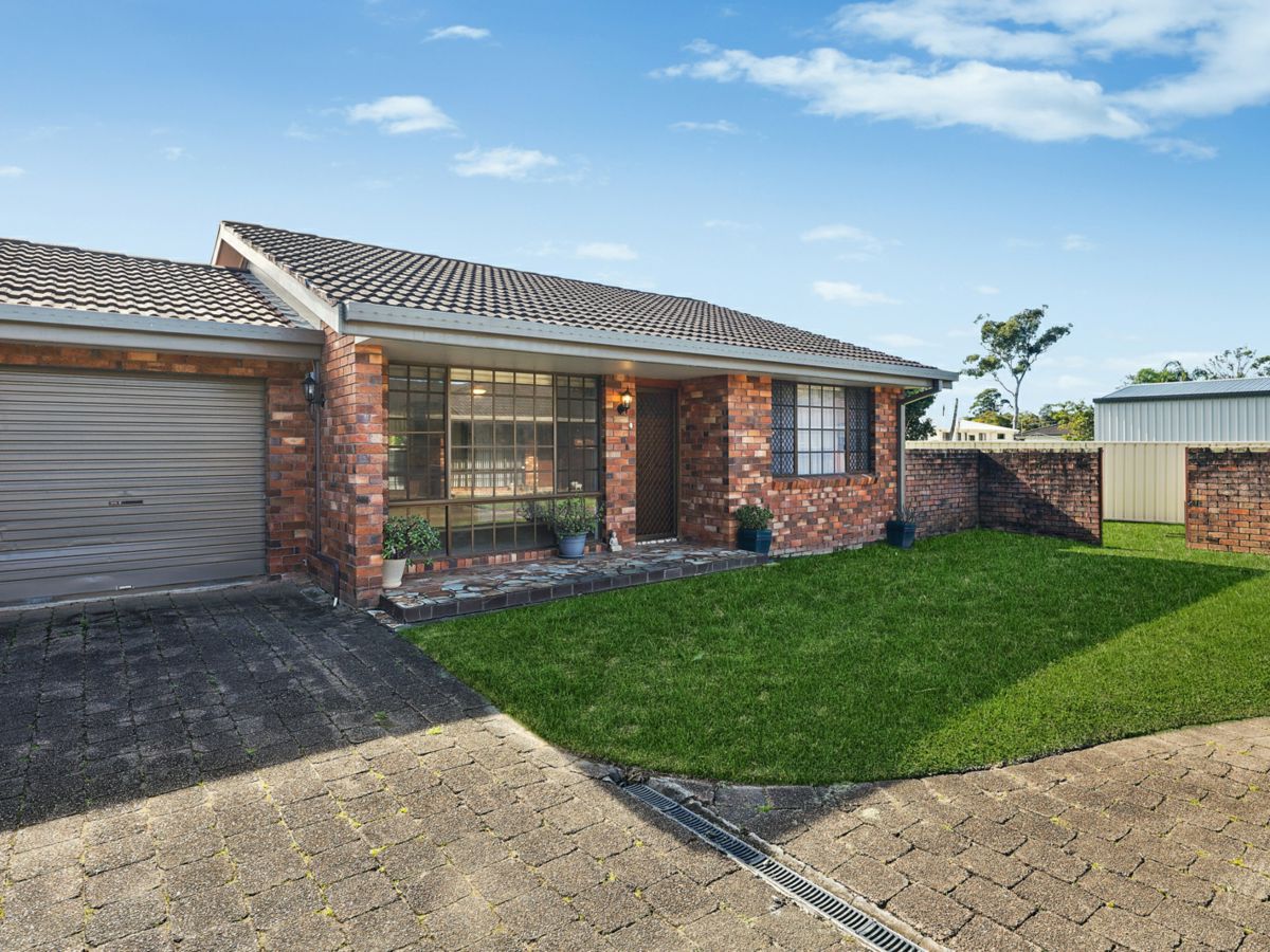 4/9 Frances Street, Coffs Harbour - image 1