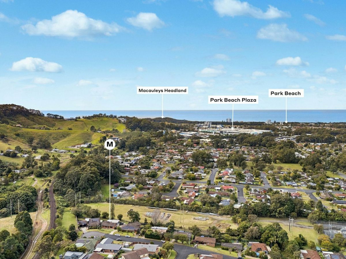 25 Hannaford Place, Coffs Harbour - image 2