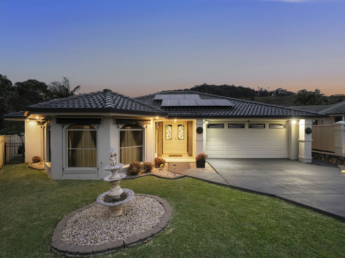 15 Wisteria Close, Coffs Harbour - image 2