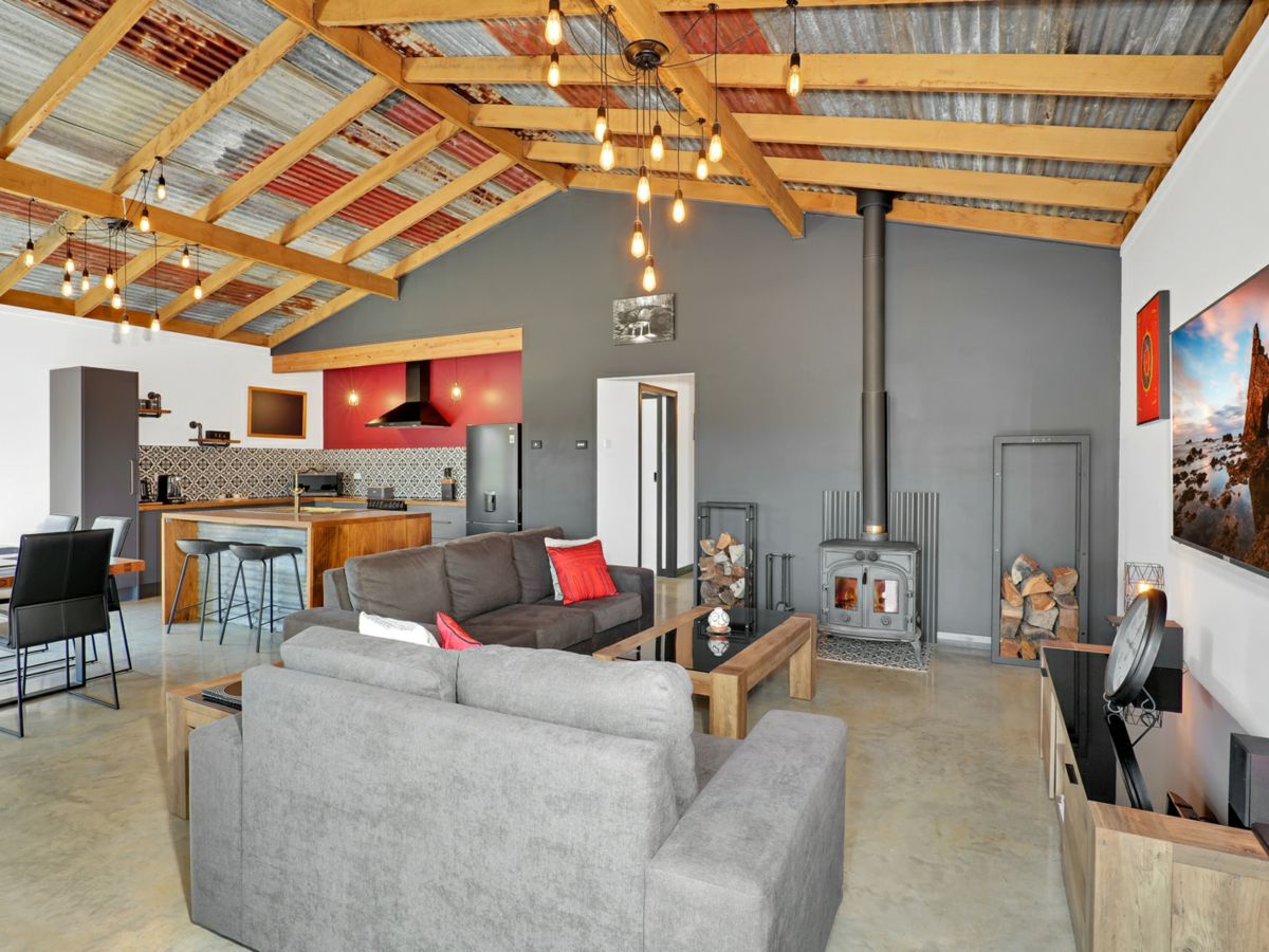 122 Pine Avenue, Ulong - image 1