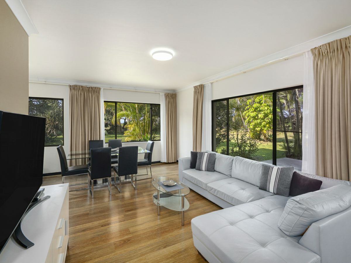 10/36 Sandy Beach Road, Korora - image 2