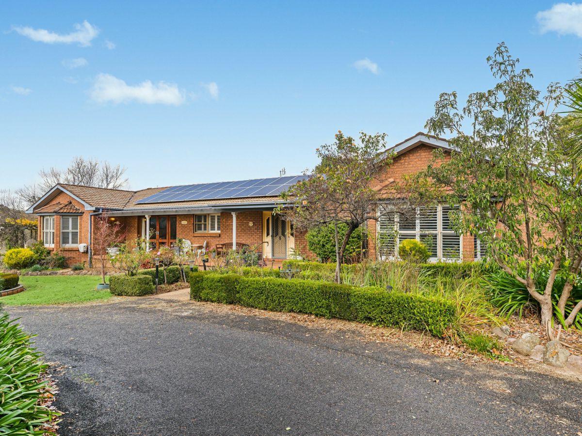 4 Nandillion Ponds Drive, Orange - image 1